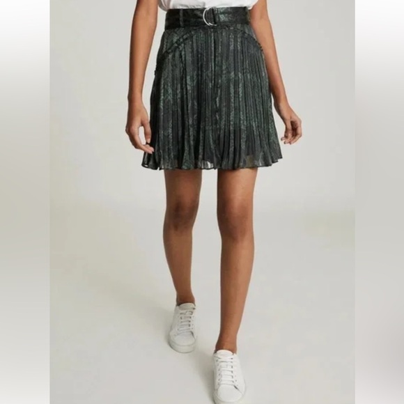 Reiss Snake Print Mini Skirt in green and black - Picture 4 of 15
